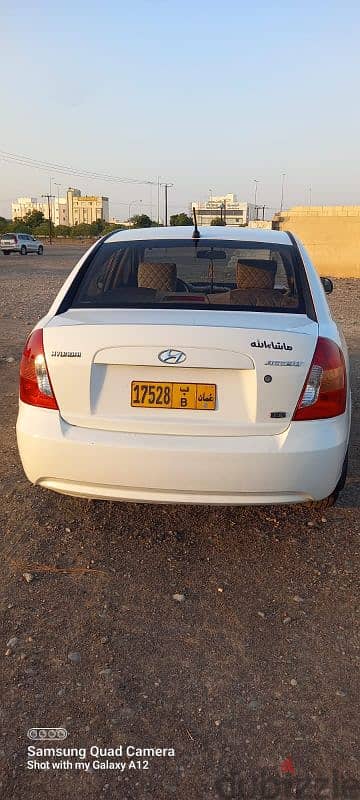 Hyundai Accent 2011 0