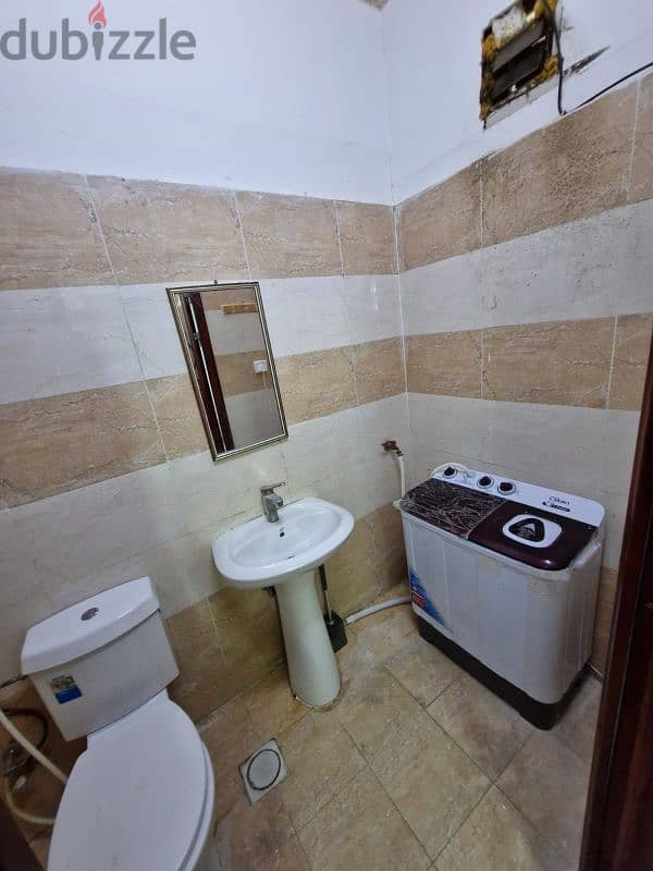 استديو مفروش الغبرة الجنوبيه Furnished studio in South Ghubrah 4