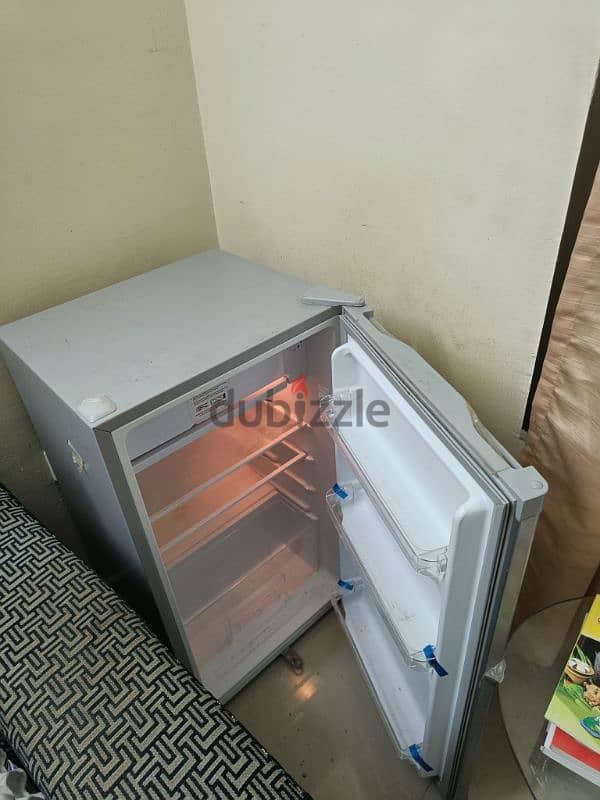 Refrigerator (Fridge) 0