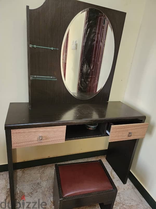 dressing table 5