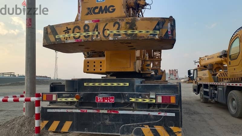 Xcmg 70 ton crane for sale 3