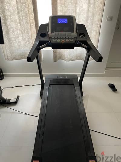 Commercial Treadmill Excellent Condition