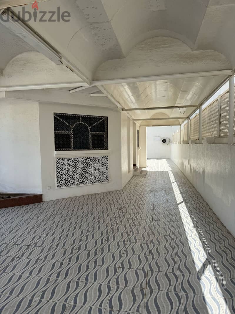 For Rent 6 Bhk +2 Villa In Shatti Al Qurum 1