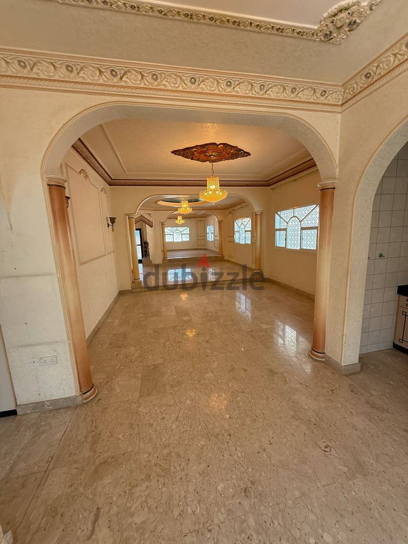 For Rent 6 Bhk +2 Villa In Shatti Al Qurum 9