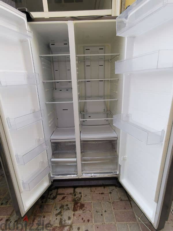 samsung refrigerator 400+ litre very good condition like new 3