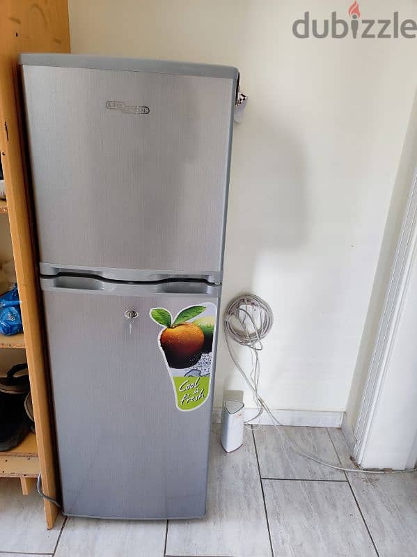 super general fridge 0