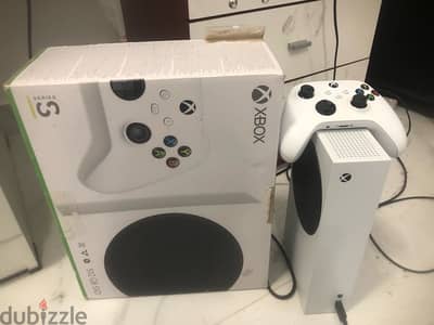 Xbox Series S in good condition  اكس بوكس سيريس اس