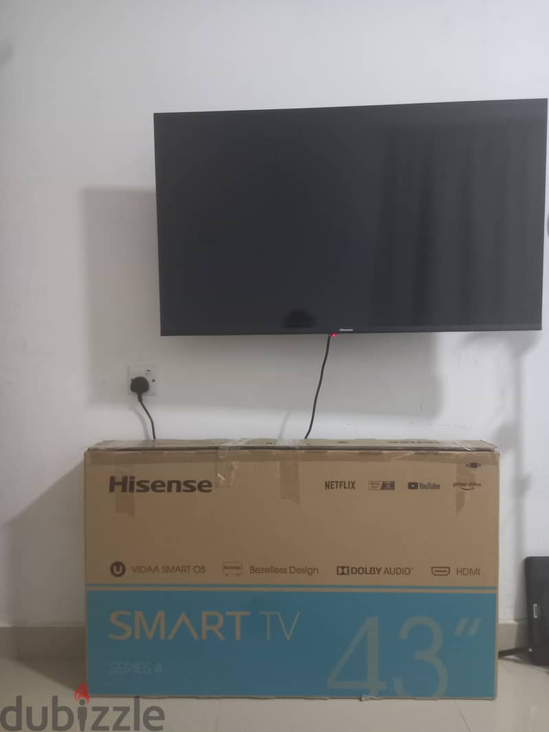 Hisense smart tv for sell 0