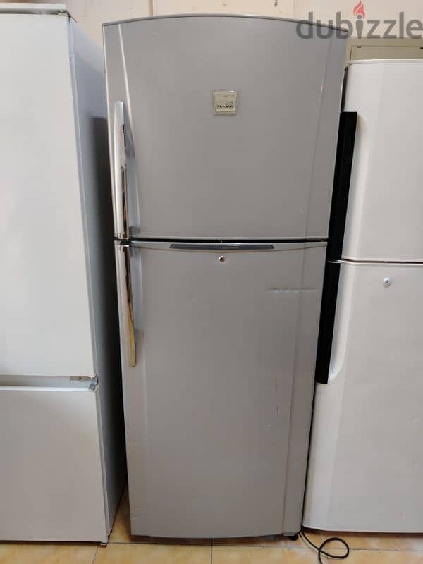 Small Medium&Big size fridges are available  in good price 20r to 80r 14