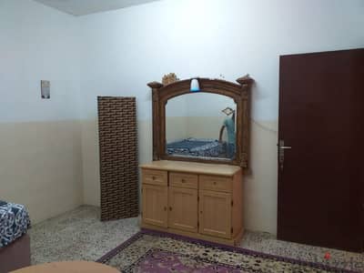 alkhwer  room for rent