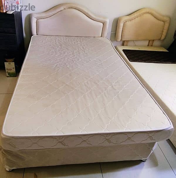 Queen size bed with mattress 2