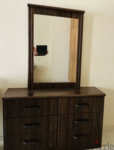 Dressing table from Danub (Expat leaving)