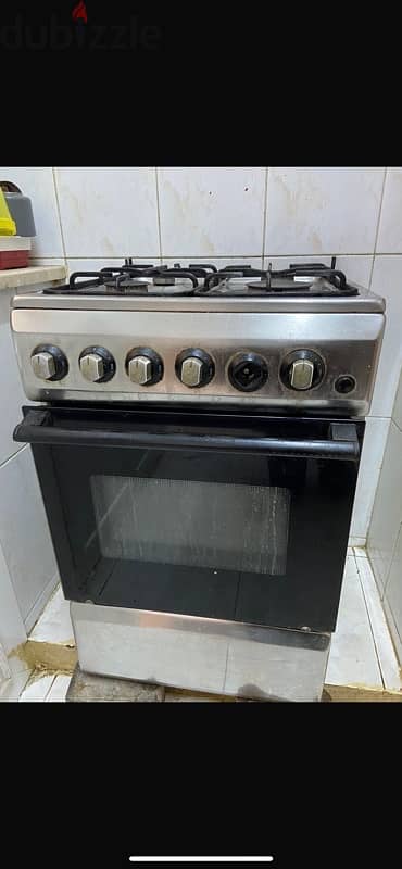 kitchen stove in good condition well working