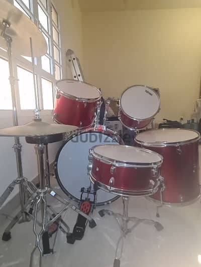 Tunes full drum set