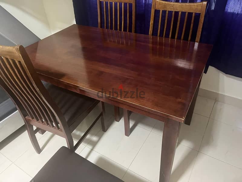 Table with 4 chairs for sale 3