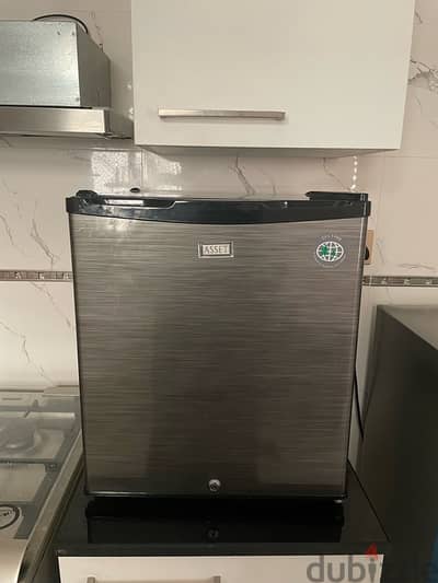 Small fridge - refrigerator (barely used)