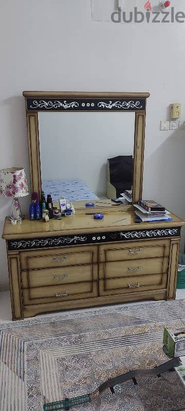 dressing table