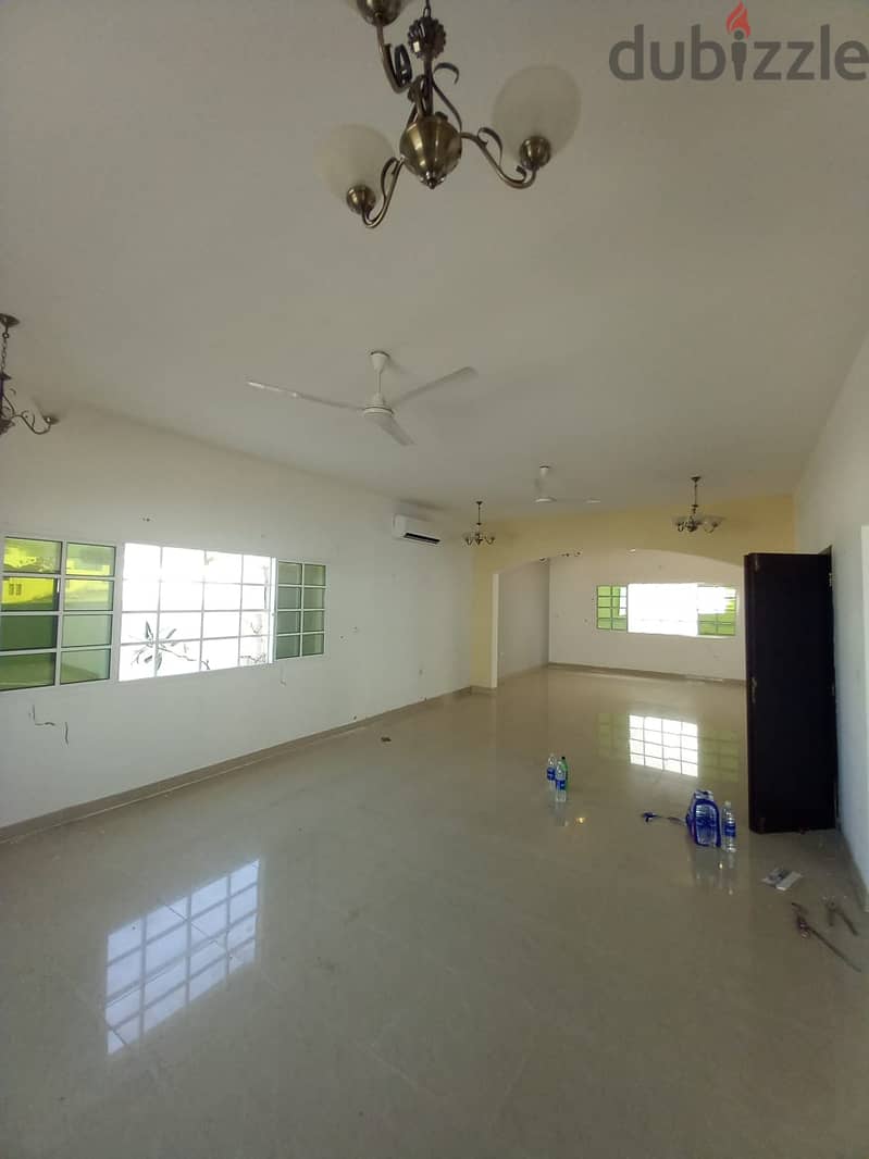 Standalone Villa Spacious 3 Bedroom  + Maids Room - Madinat Al Ilam 9