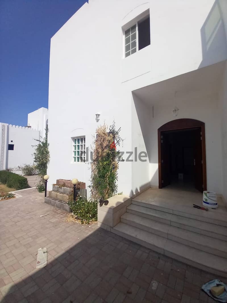 Standalone Villa Spacious 3 Bedroom  + Maids Room - Madinat Al Ilam 17