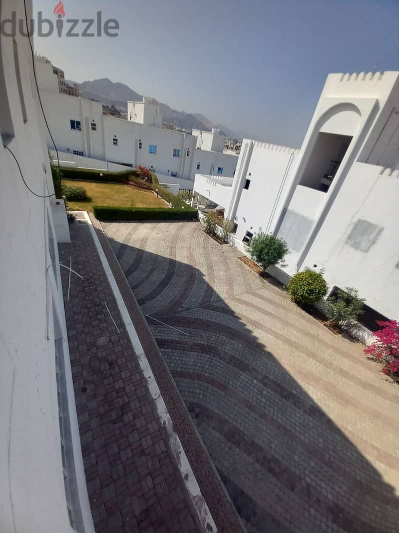 Standalone Villa Spacious 3 Bedroom  + Maids Room - Madinat Al Ilam 18