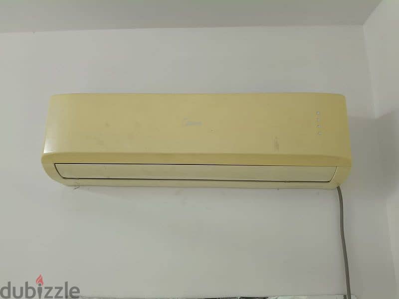 Media split AC Good Condition 0