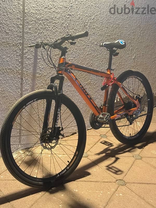 Limit- MTB Bicycle . Size= 27.5 0