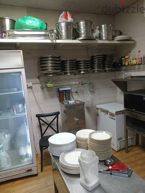 Restaurant with full equipment 11