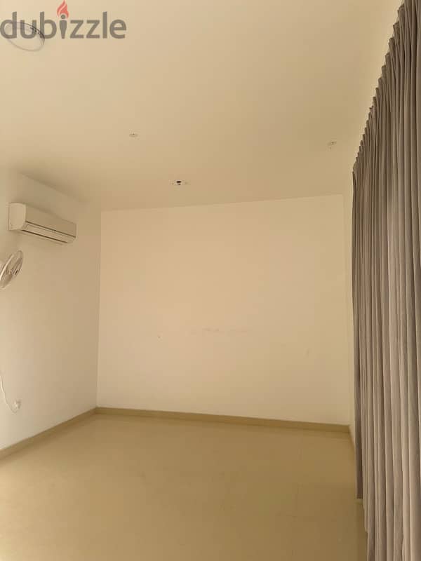 room near Al Mouj for rent 1