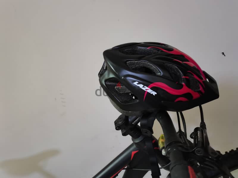 Mountain bike + free helmet and camelbak 4