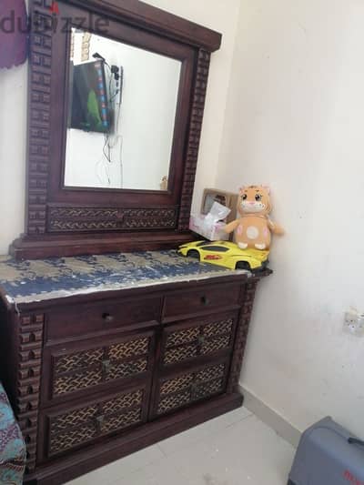 dressing table