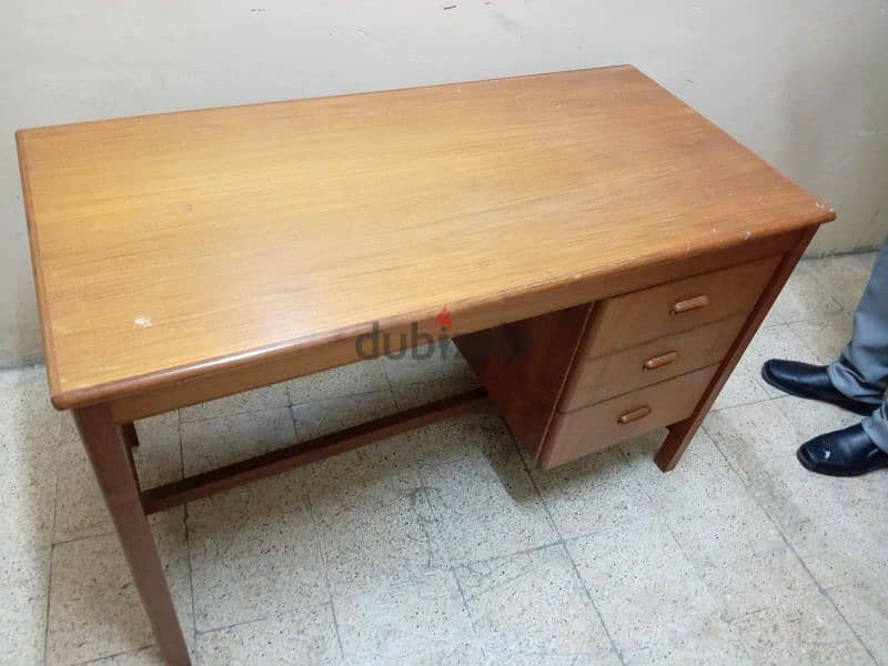 Office or Study Table Wood Quantity available 1