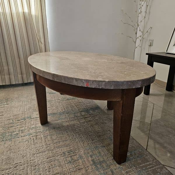 Marble table with wooden legs 2