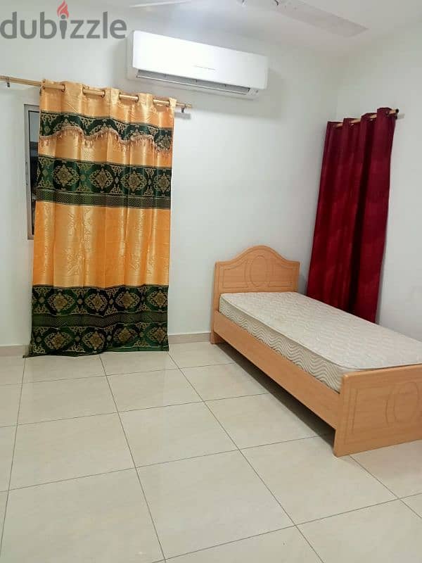 Al khuwair bed space available 1