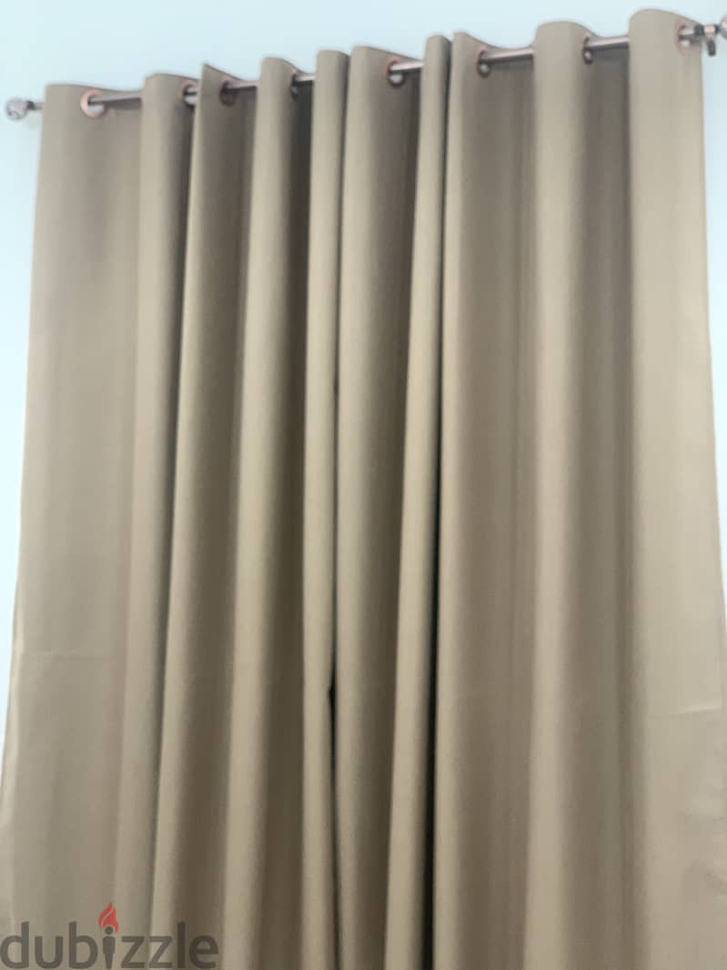 Brand new curtain - size 200 cm by 240 cm 1