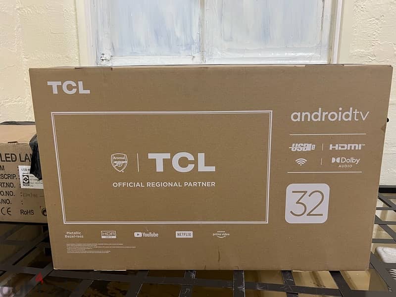 TCL 32 inch smart TV 0