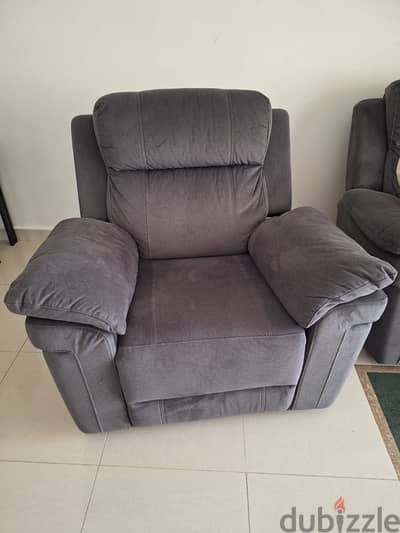 Sofa set 3 + 1 seater recliner