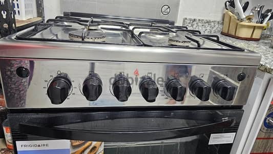 Frigidaire 4 burner cooking range 60CM