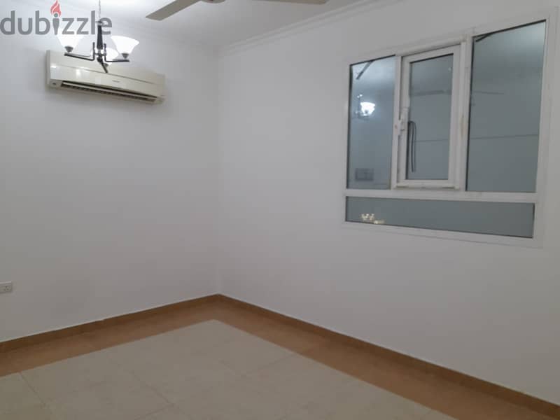 2bhk flat with 3 bathrooms near GRAND MOSQUE EXTRA GUBRAH 8