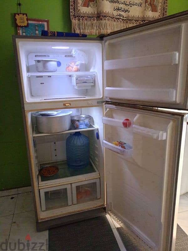 Samsung full size fridge for sale 2