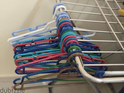 Selling cloth hanger (21 pieces) - OMR. 3