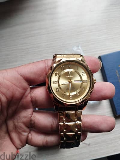 Brand New podegar watch gold color limited stock