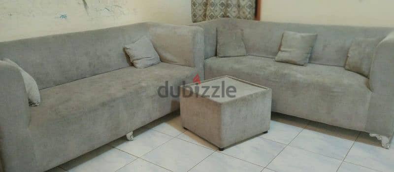 Expat leaving sale, Sofa set for 6 people, 6 cushion, 1 center table 2