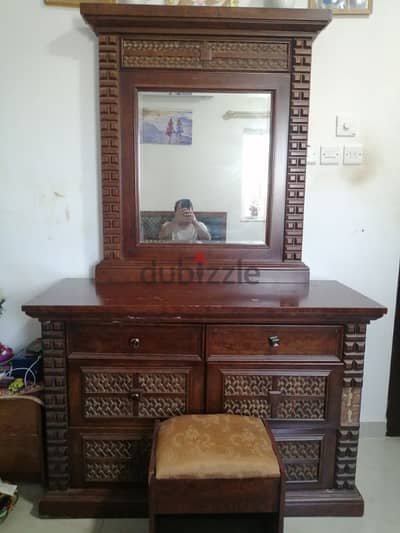 Dressing Table with sitting tool