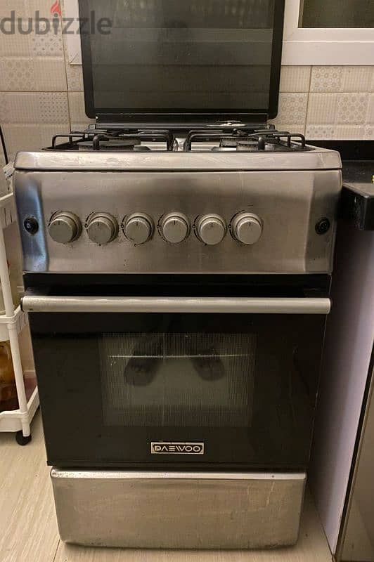 4 Burner Gas Stove, with grill and BBQ 4