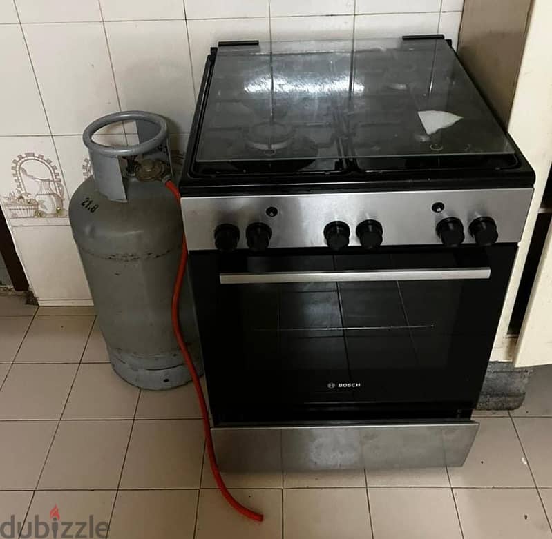 Bosch Cooking Range & Gas Cylinder Bottle 1