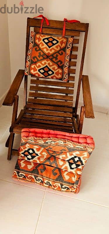 Chair with cushions and two side tables 1