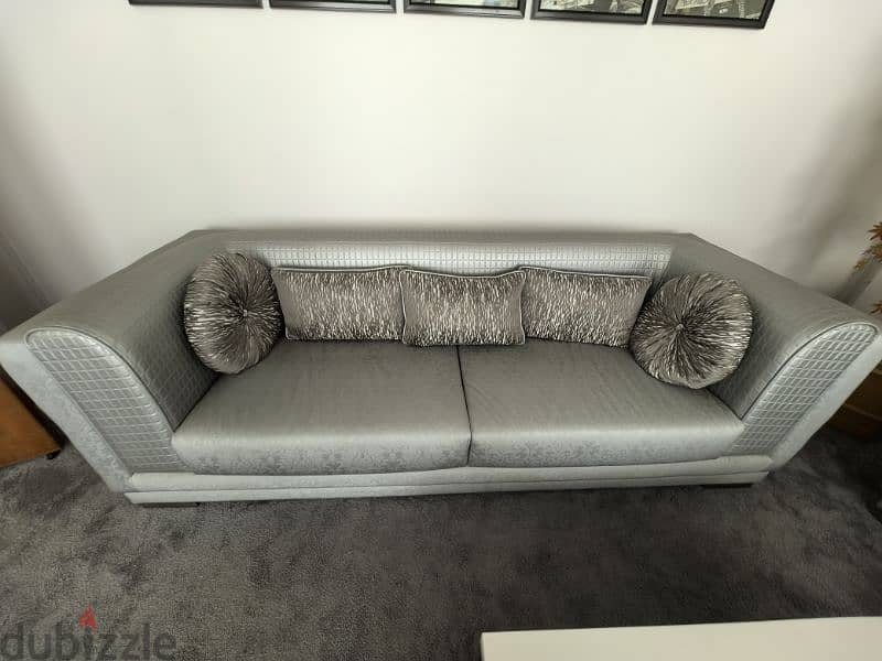 Luxury Sofa set for urgent sale 3