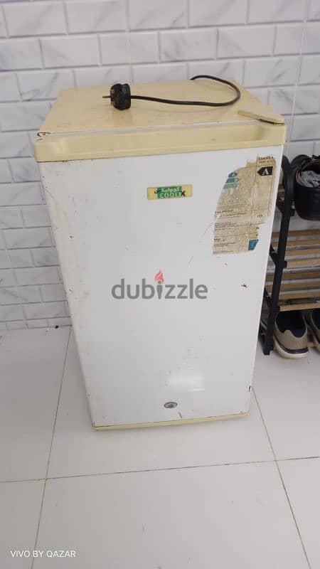 FRIDGE GOOD CONDITION 1