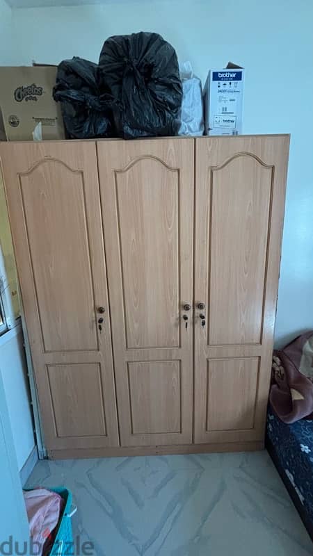 Wooden Cupboard in a very good condition 2