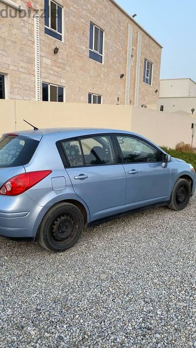 Nissan Versa 2011